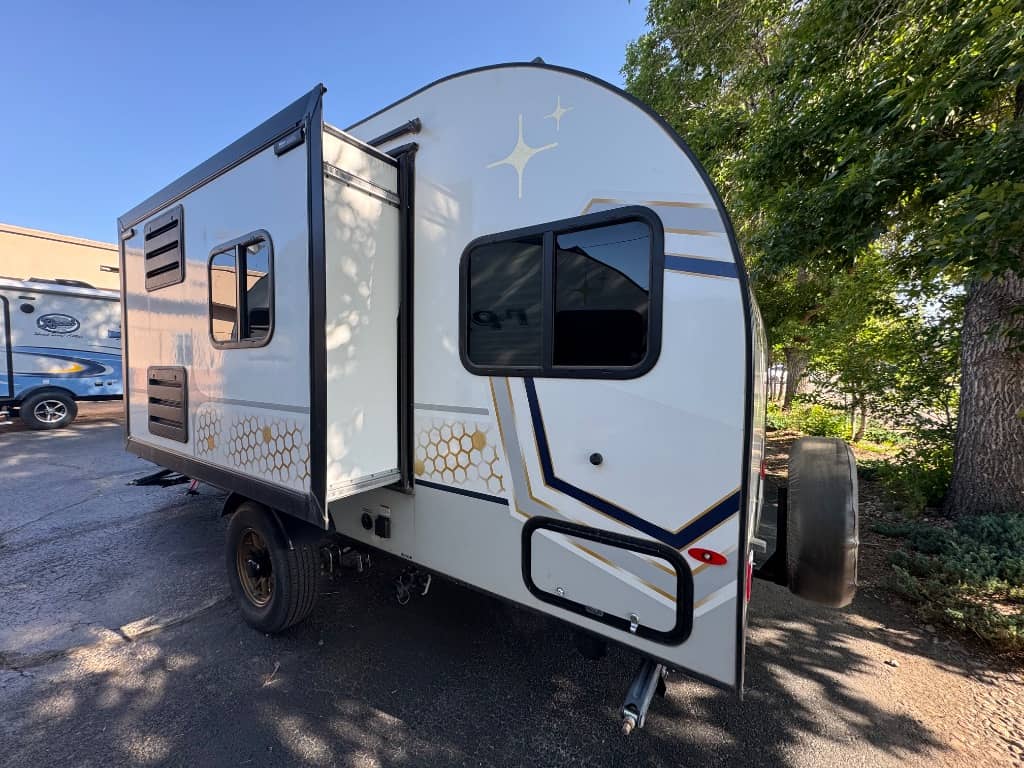 2024 Forest River 2024 Forest River R-Pod - thumbnail 4