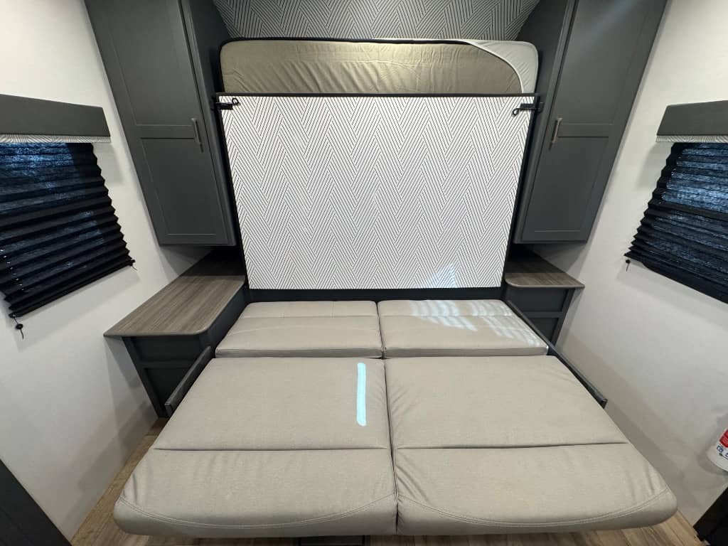 2024 Keystone RV 2024 Keystone RV Bullet Crossfire - thumbnail 20