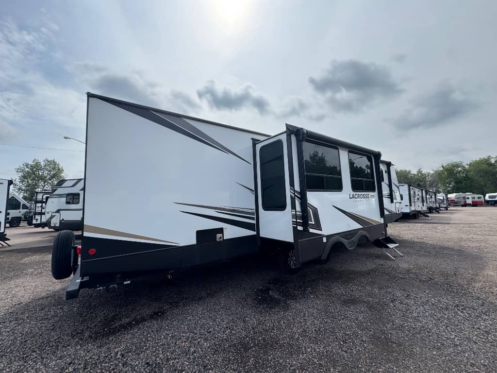 2024 Prime Time RV 2024 Prime Time RV LaCrosse - thumbnail 4