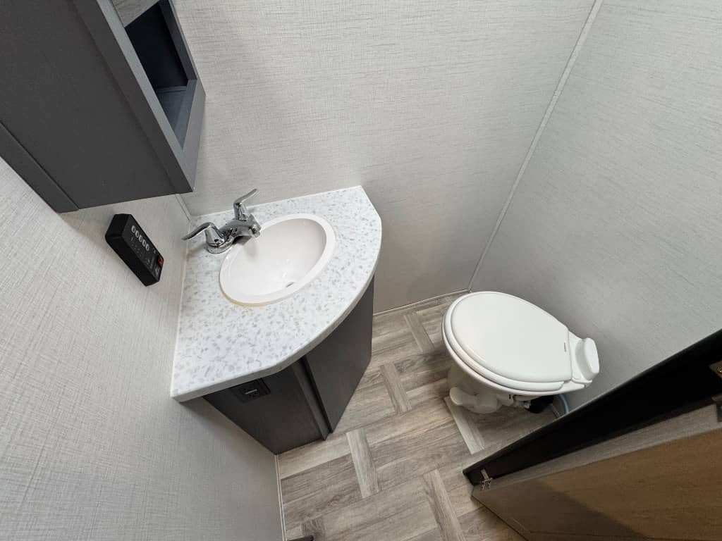 2024 Prime Time RV 2024 Prime Time RV LaCrosse - thumbnail 16