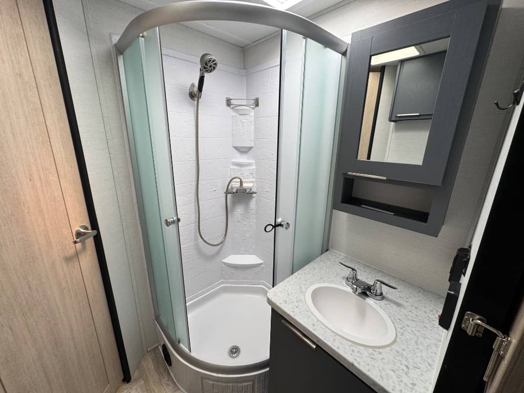 2024 Prime Time RV 2024 Prime Time RV LaCrosse - thumbnail 20