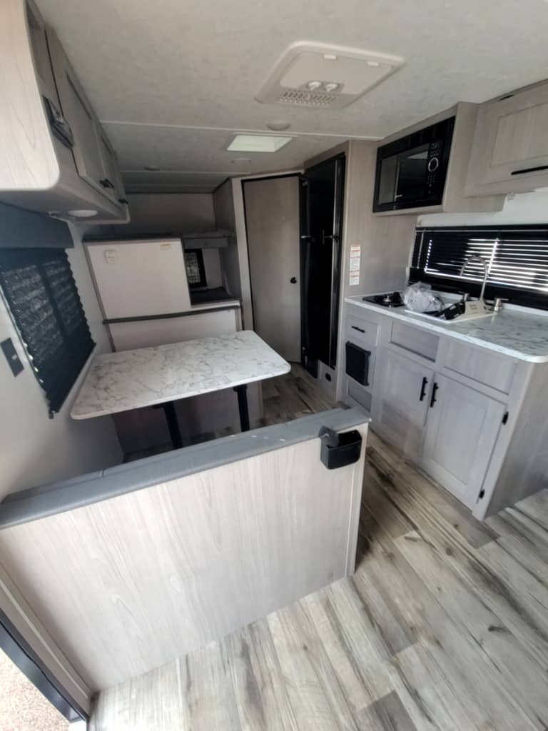 2024 Dutchmen 2024 Dutchmen Coleman - thumbnail 10