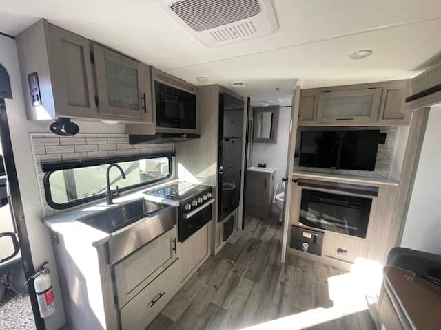 2024 Dutchmen 2024 Dutchmen Coleman Light - thumbnail 5