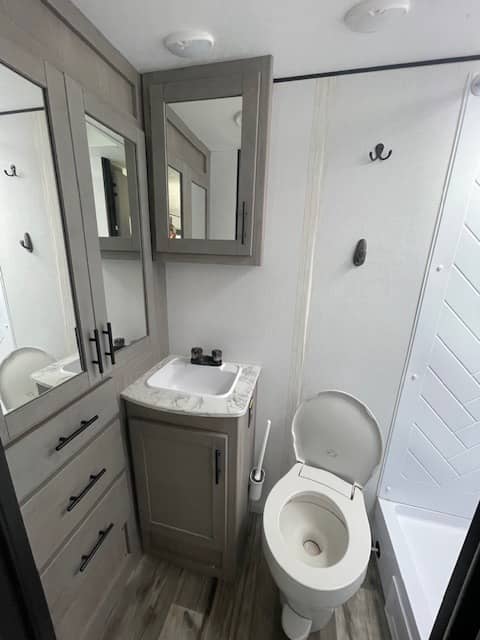 2024 Dutchmen 2024 Dutchmen Coleman Light - thumbnail 7