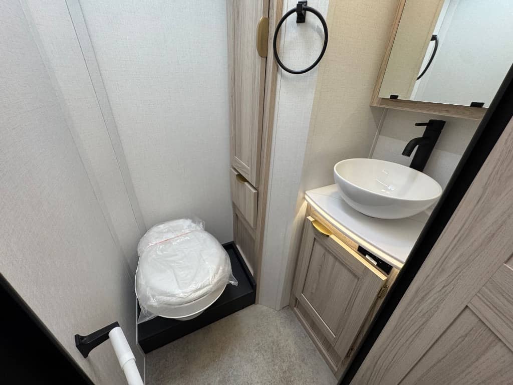 2026 Coachmen RV 2026 Coachmen RV Prism Select - thumbnail 15