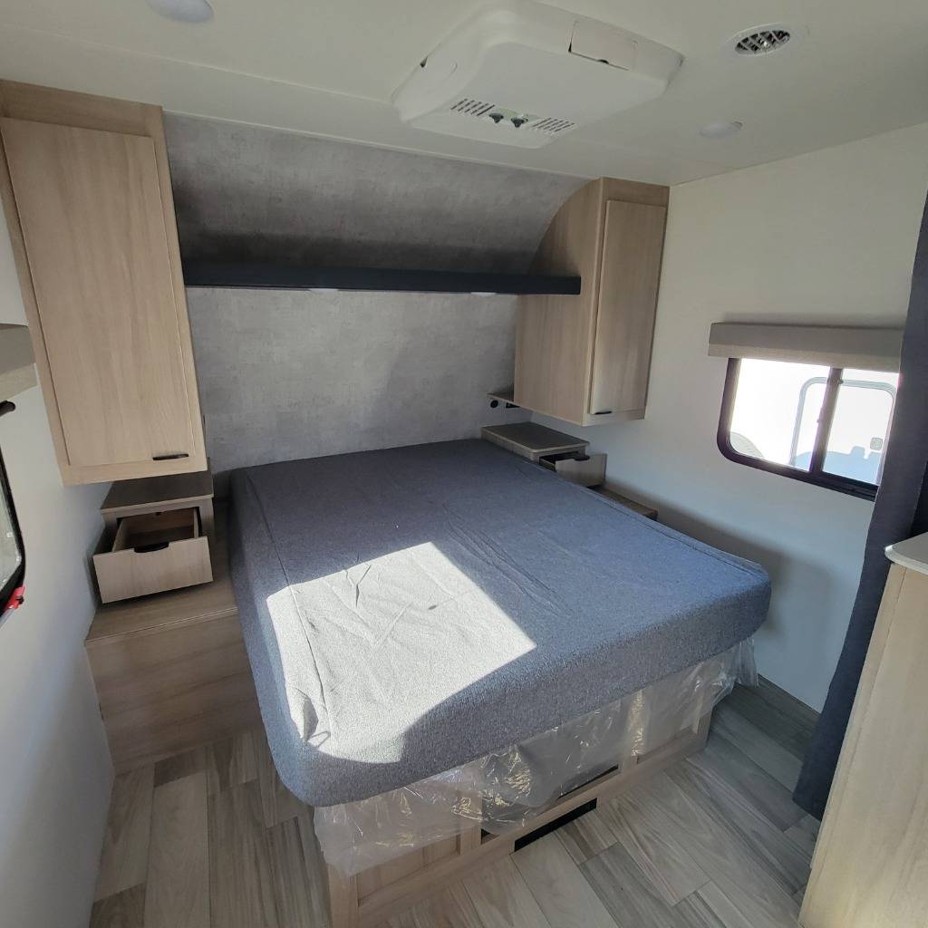 2025 Winnebago 2025 Winnebago Minnie - thumbnail 14