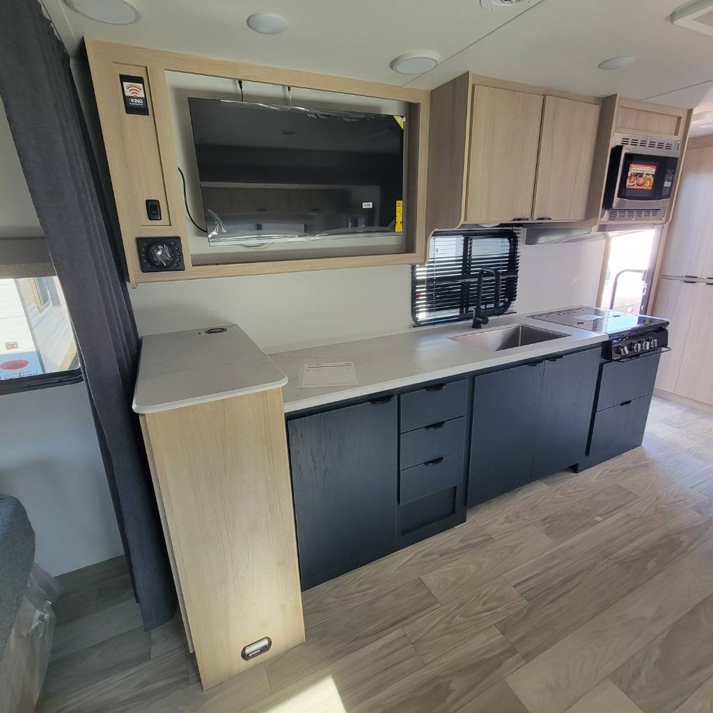 2025 Winnebago 2025 Winnebago Minnie - thumbnail 15