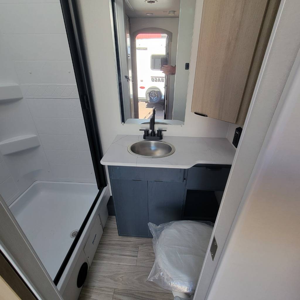 2025 Winnebago 2025 Winnebago Minnie - thumbnail 20