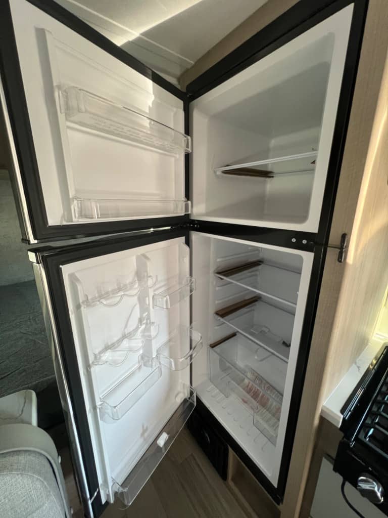 2025 Winnebago 2025 Winnebago Micro Minnie - thumbnail 13