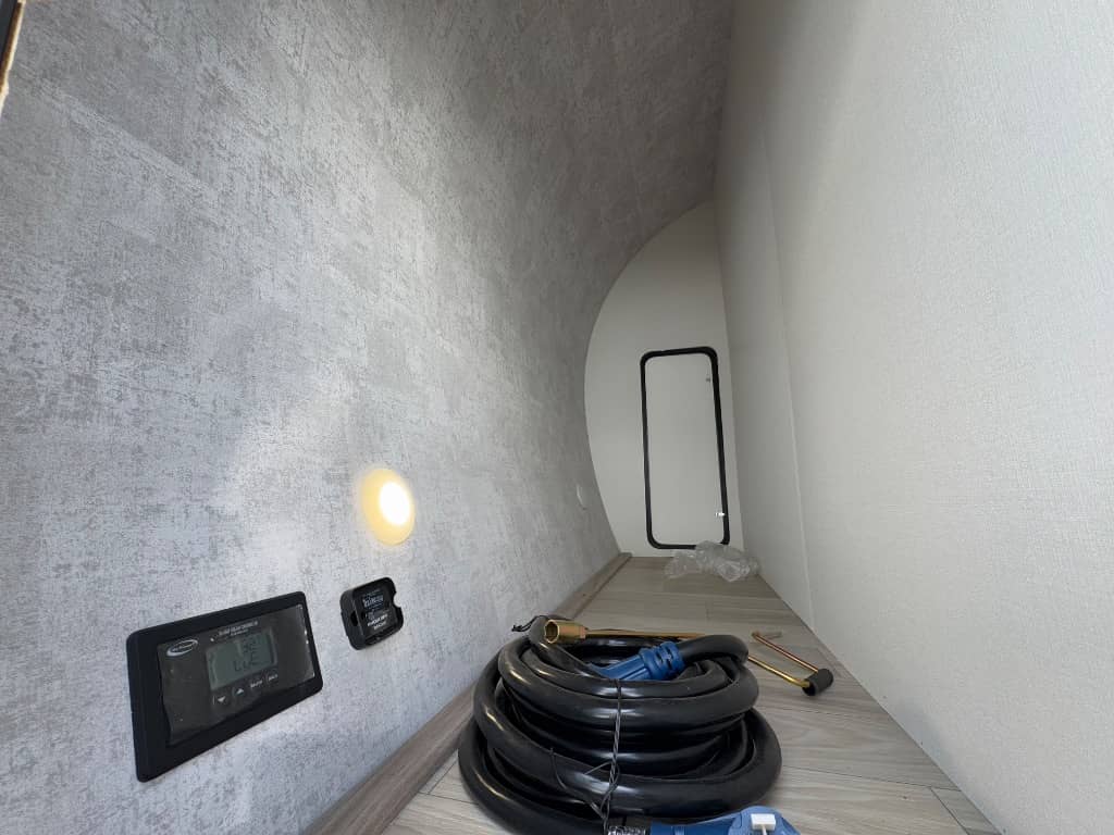 2025 Winnebago 2025 Winnebago Access - thumbnail 6