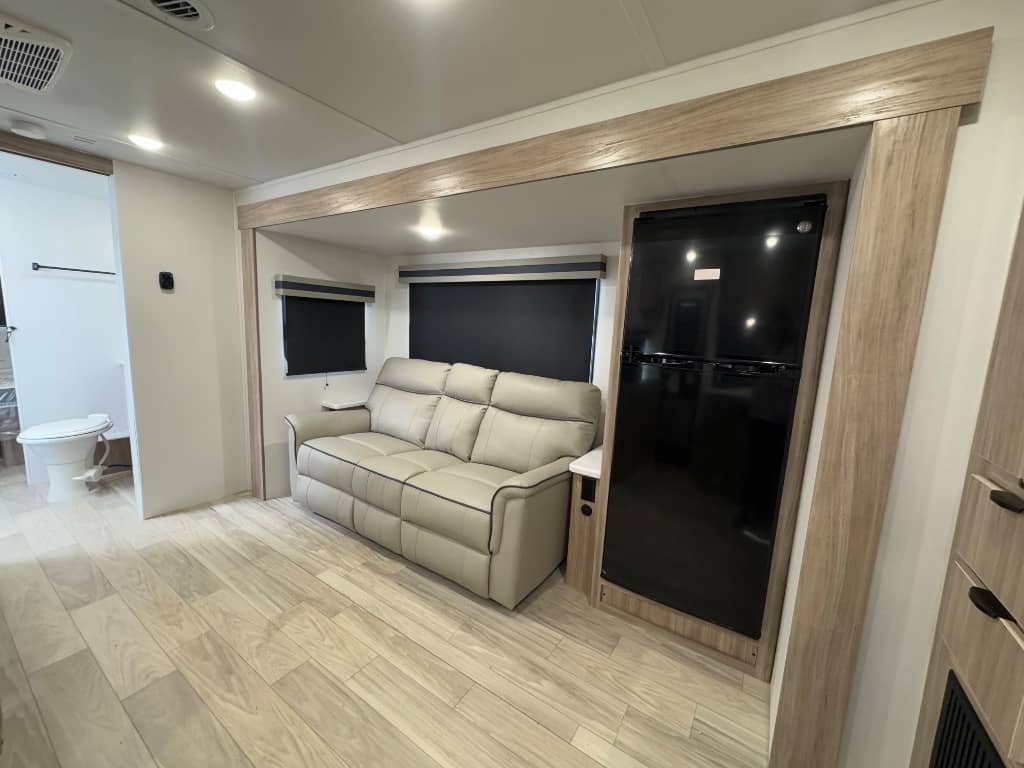 2025 Winnebago 2025 Winnebago Access - thumbnail 13