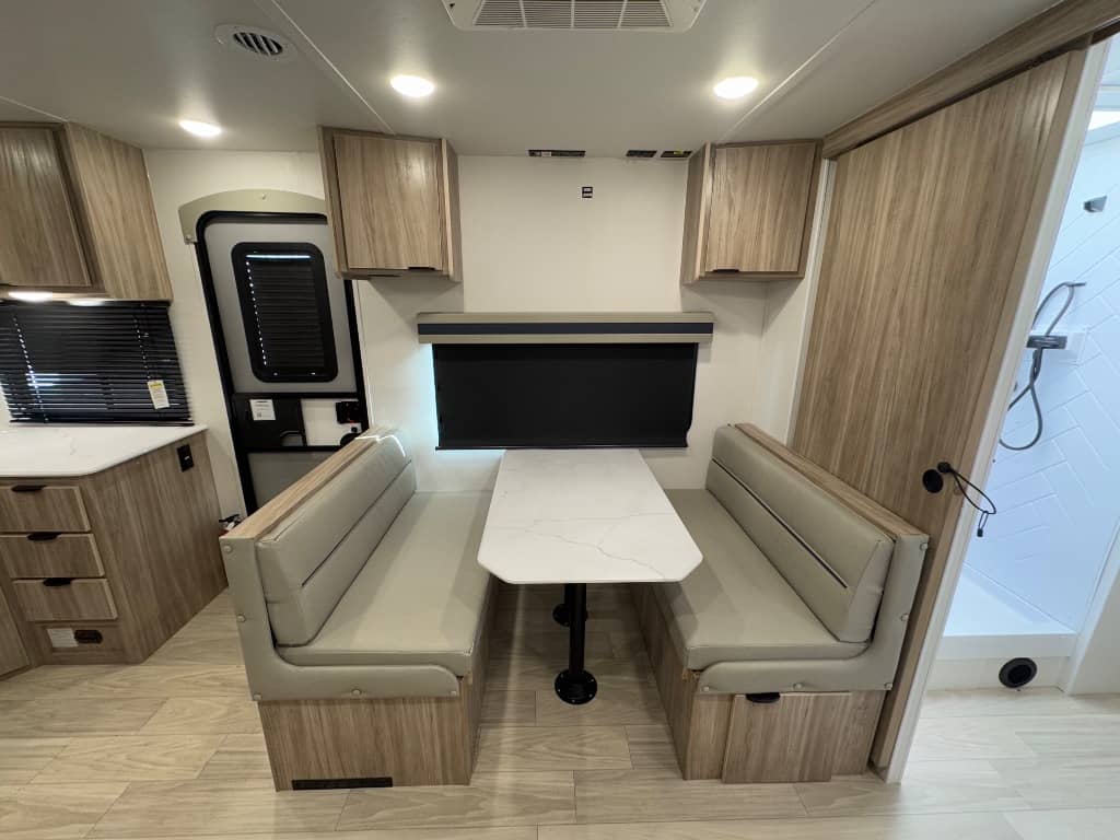 2025 Winnebago 2025 Winnebago Access - thumbnail 16