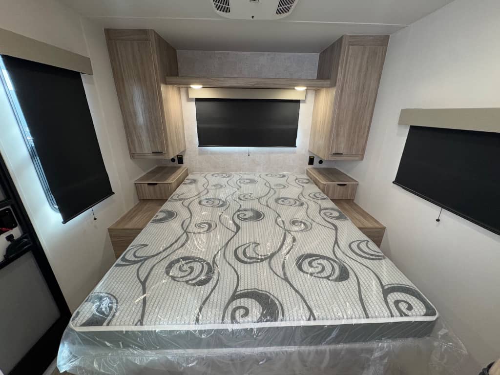 2025 Winnebago 2025 Winnebago Access - thumbnail 19