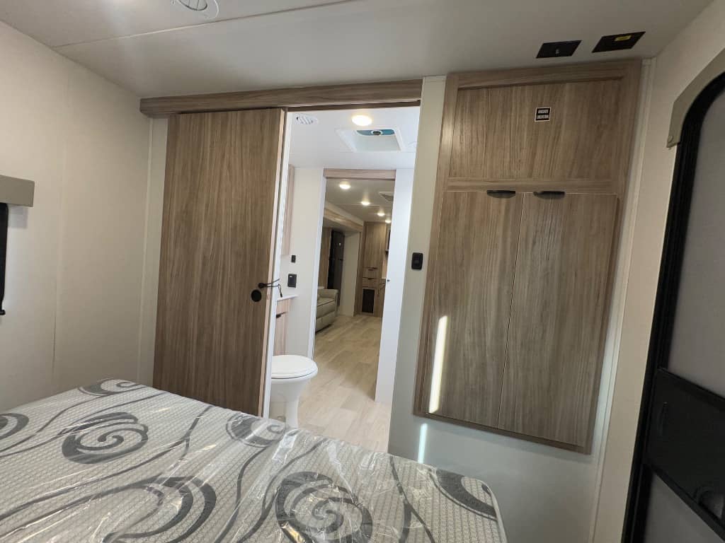 2025 Winnebago 2025 Winnebago Access - thumbnail 22