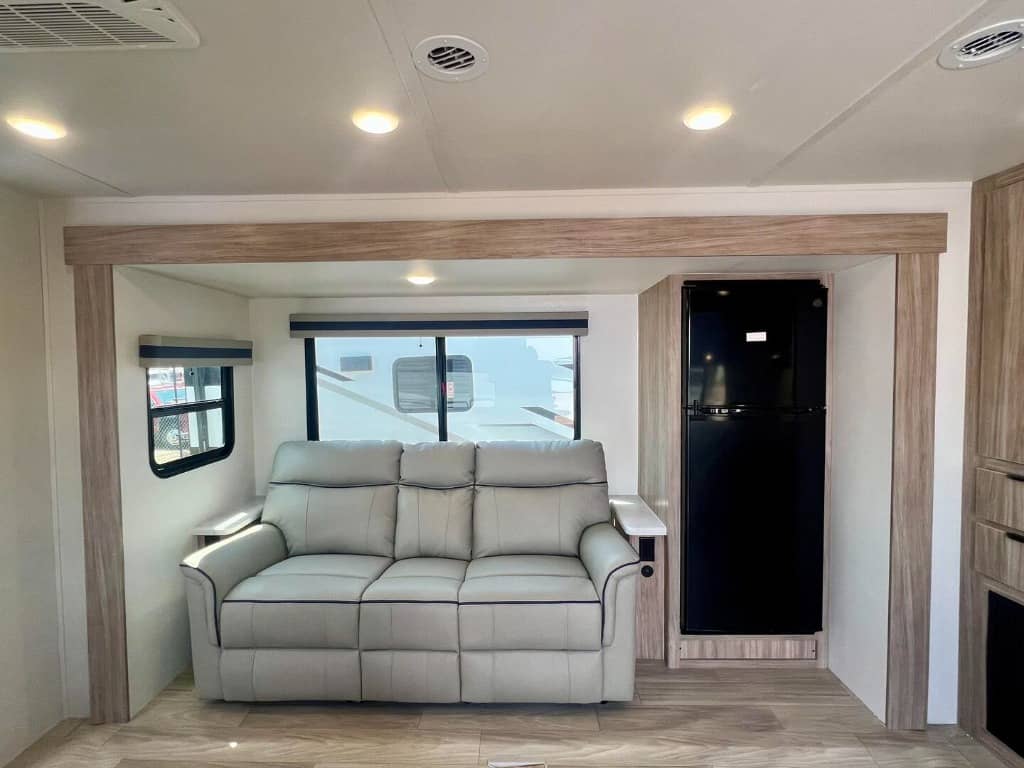 2025 Winnebago 2025 Winnebago Access - thumbnail 13