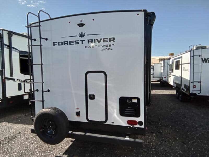 2025 East to West 2025 East to West Alta - thumbnail 5