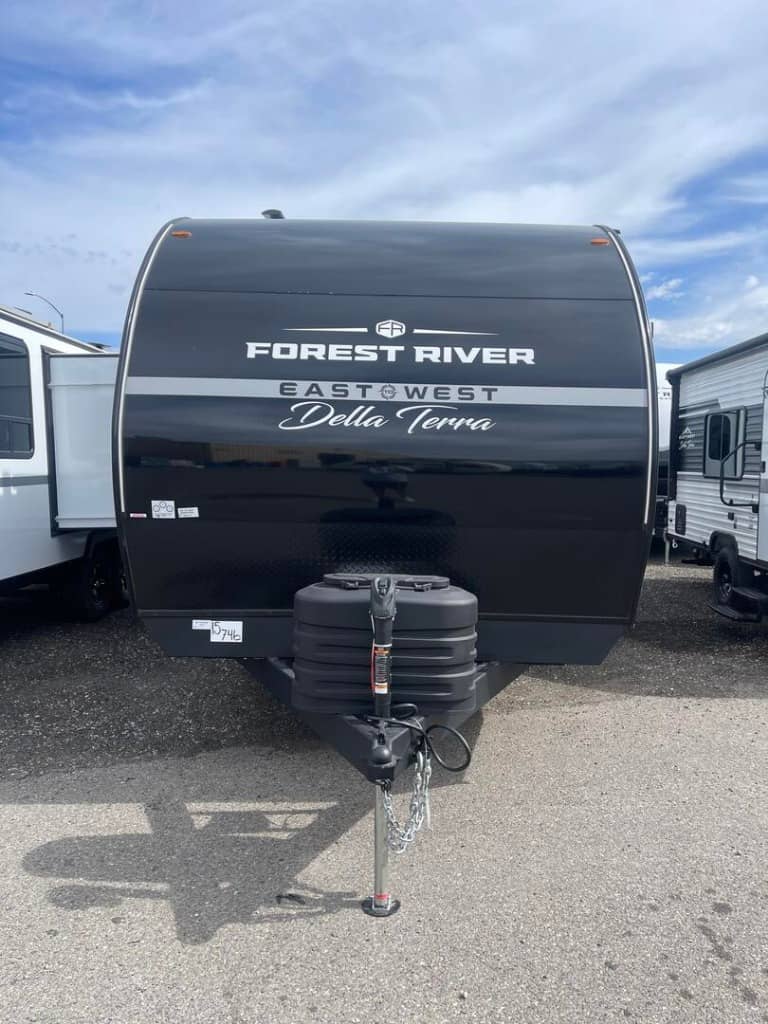 2025 East to West 2025 East to West Della Terra - thumbnail 1