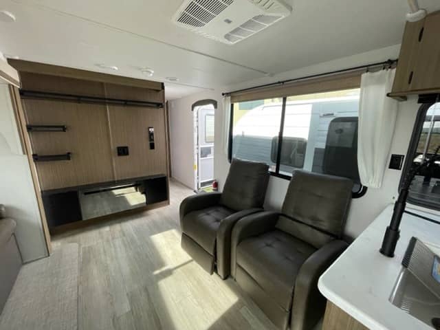 2025 Forest River 2025 Forest River Salem - thumbnail 8