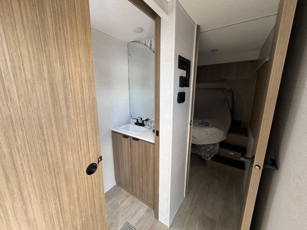 2025 Forest River 2025 Forest River Salem - thumbnail 6