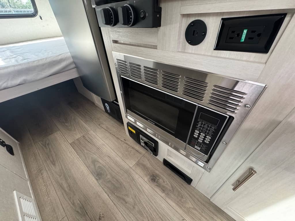 2025 Forest River 2025 Forest River R-Pod - thumbnail 10