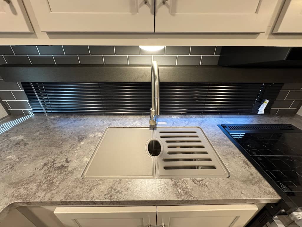 2025 Keystone RV 2025 Keystone RV Cougar Half-Ton - thumbnail 13