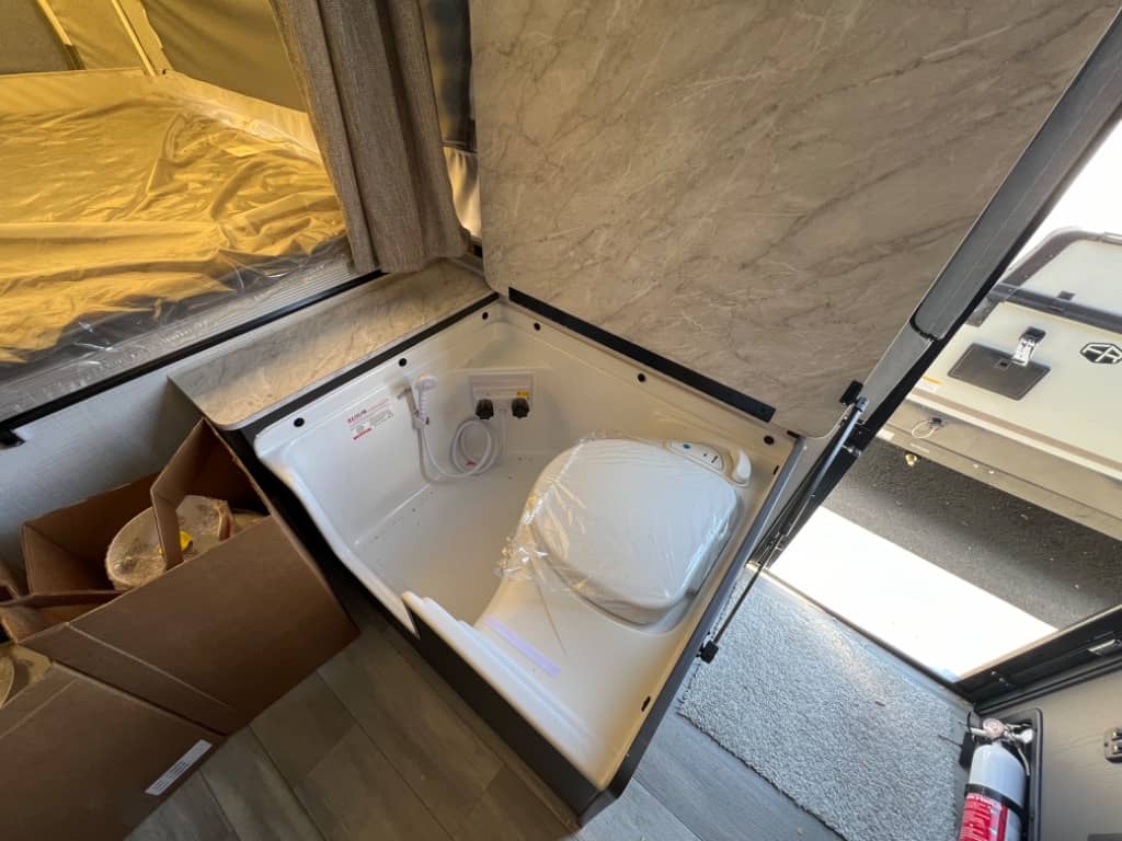 2025 Forest River 2025 Forest River Rockwood Freedom Series Folding - thumbnail 7