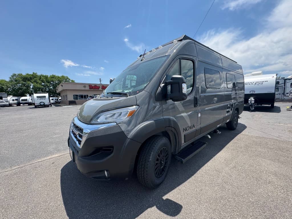 2026 Coachmen 2026 Coachmen Nova - thumbnail 3