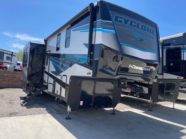 2025 Heartland RV 2025 Heartland RV Cyclone - thumbnail 1