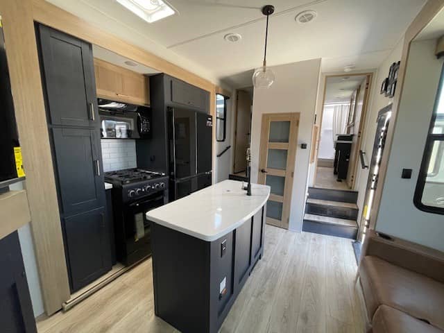 2025 Heartland RV 2025 Heartland RV Cyclone - thumbnail 5