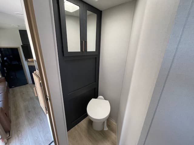 2025 Heartland RV 2025 Heartland RV Cyclone - thumbnail 12