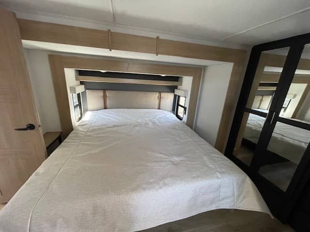 2025 Heartland RV 2025 Heartland RV Cyclone - thumbnail 13