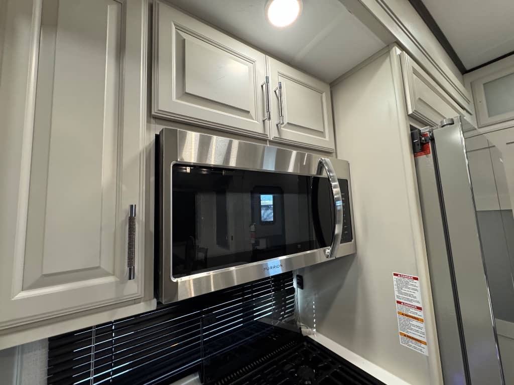 2025 Keystone RV 2025 Keystone RV Avalanche - thumbnail 14