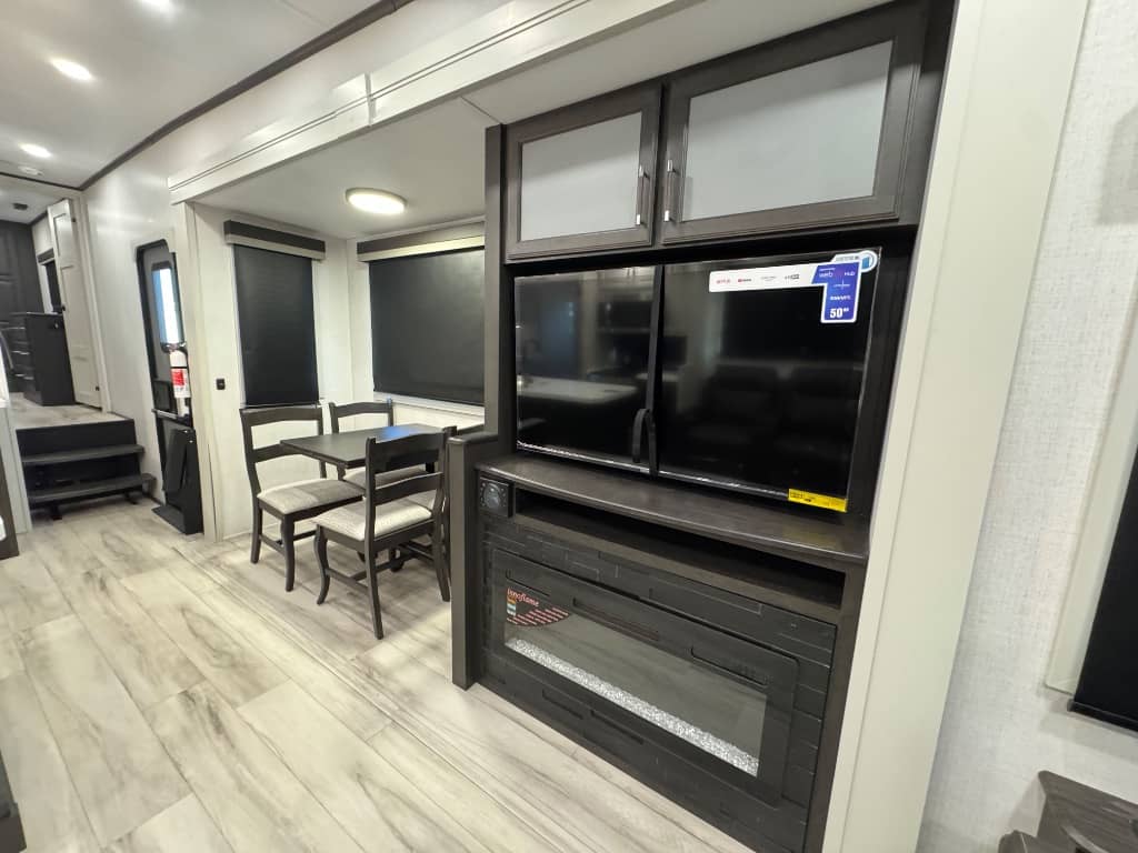 2025 Keystone RV 2025 Keystone RV Avalanche - thumbnail 20