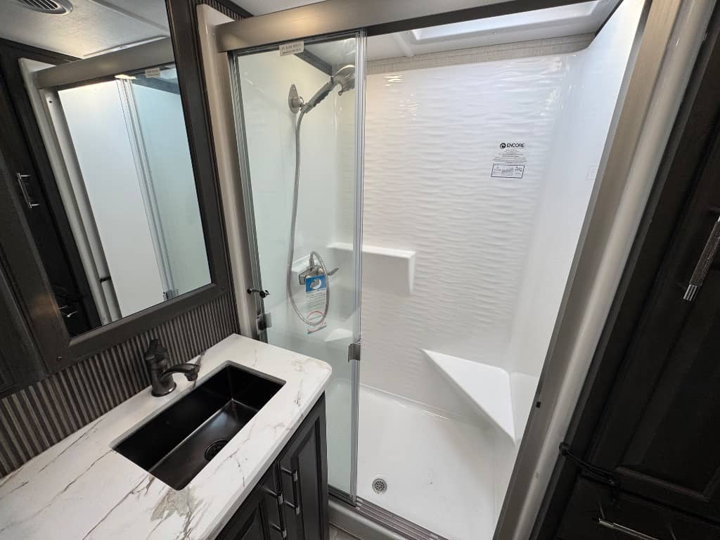 2025 Keystone RV 2025 Keystone RV Avalanche - thumbnail 31