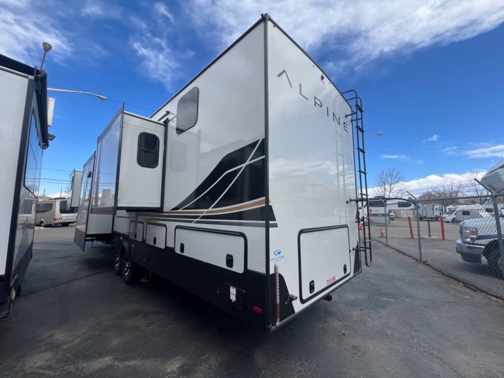 2025 Keystone RV 2025 Keystone RV Alpine - thumbnail 3