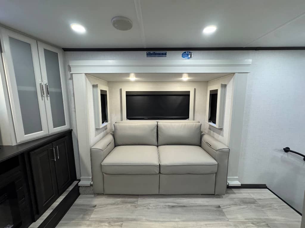 2025 Keystone RV 2025 Keystone RV Alpine - thumbnail 18