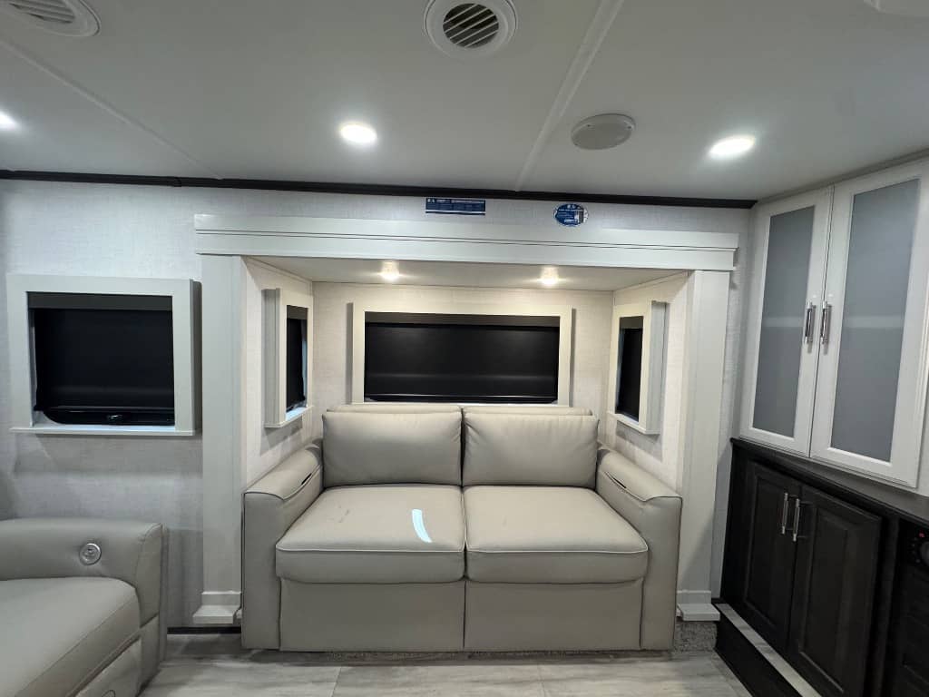 2025 Keystone RV 2025 Keystone RV Alpine - thumbnail 20