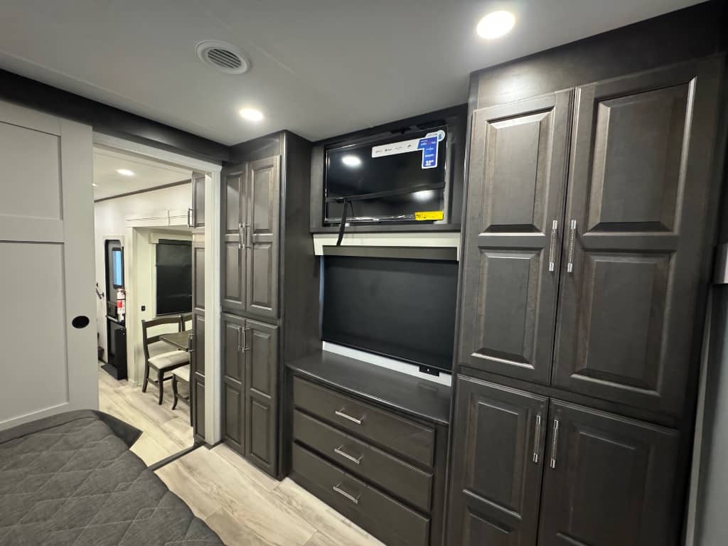 2025 Keystone RV 2025 Keystone RV Alpine - thumbnail 24