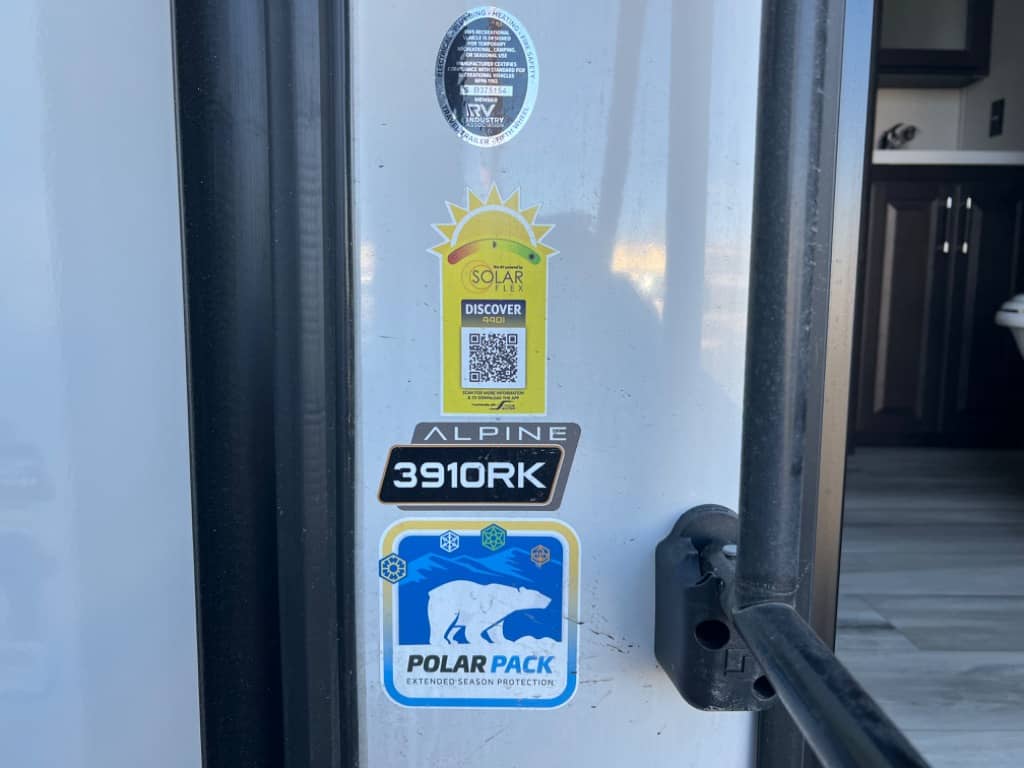 2025 Keystone RV 2025 Keystone RV Alpine - thumbnail 6