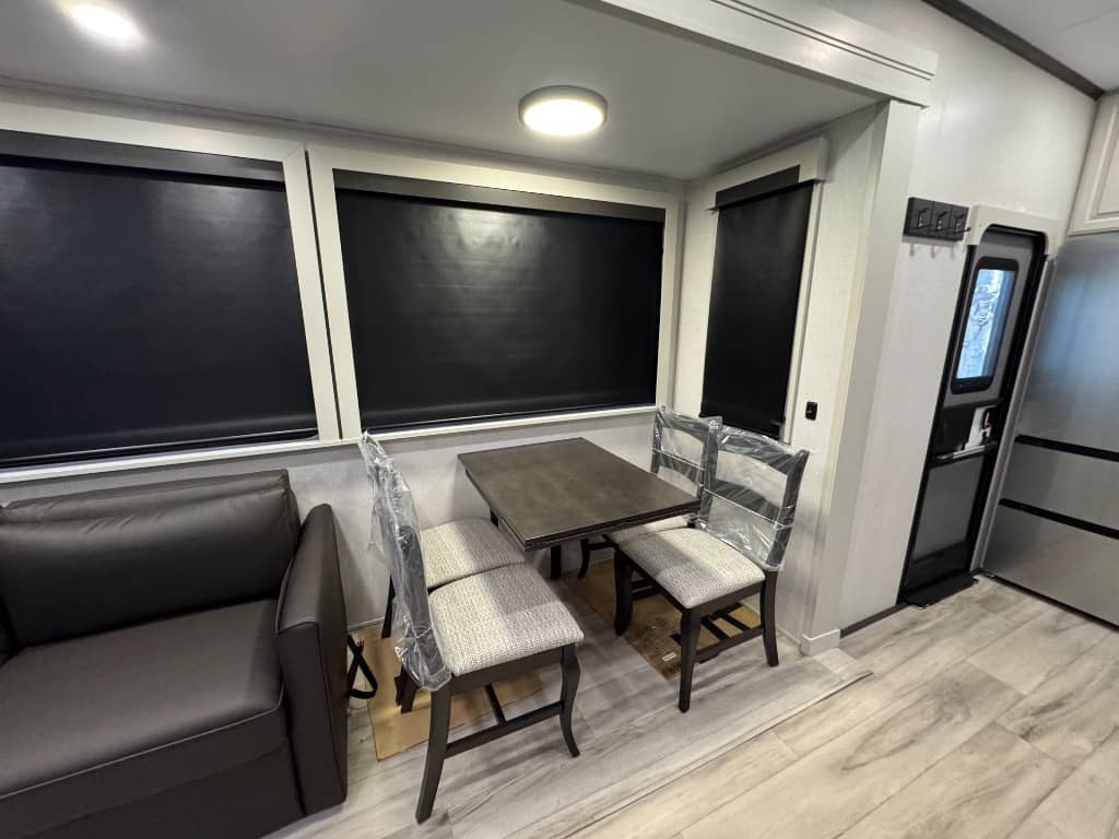 2025 Keystone RV 2025 Keystone RV Alpine - thumbnail 13