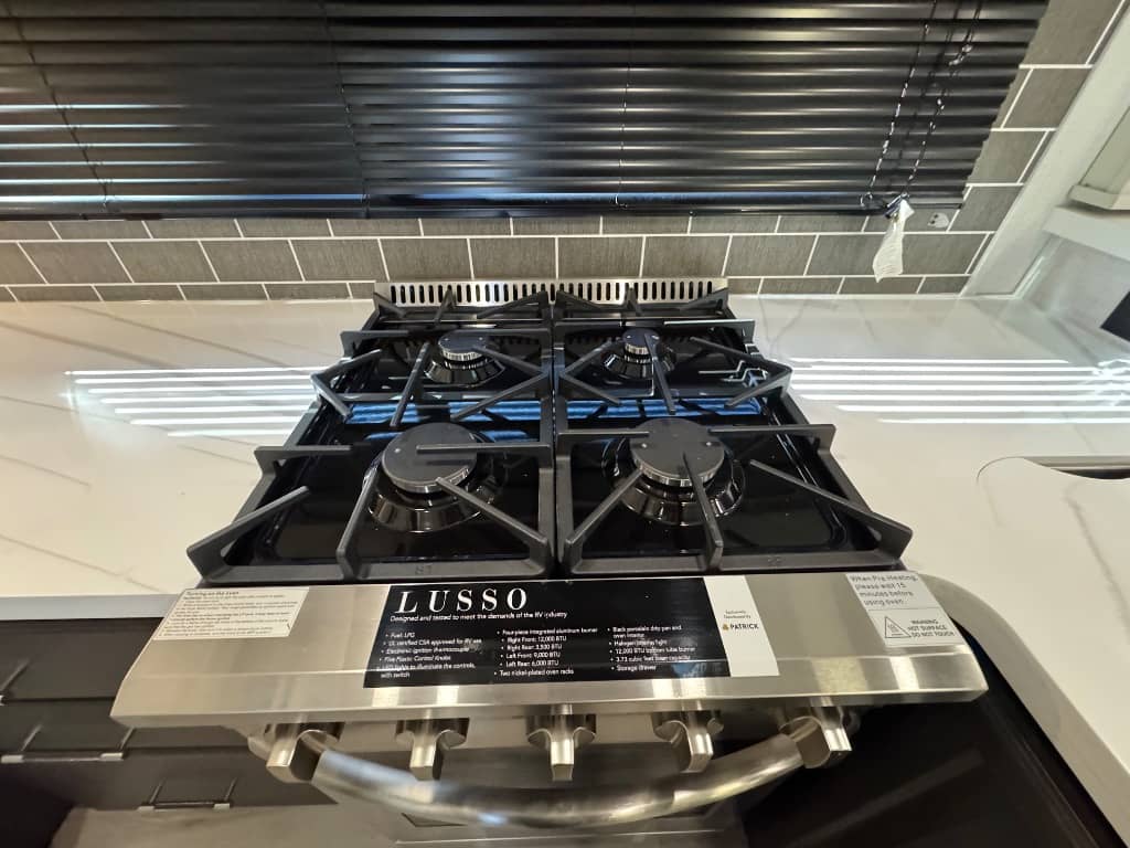 2025 Keystone RV 2025 Keystone RV Alpine - thumbnail 18