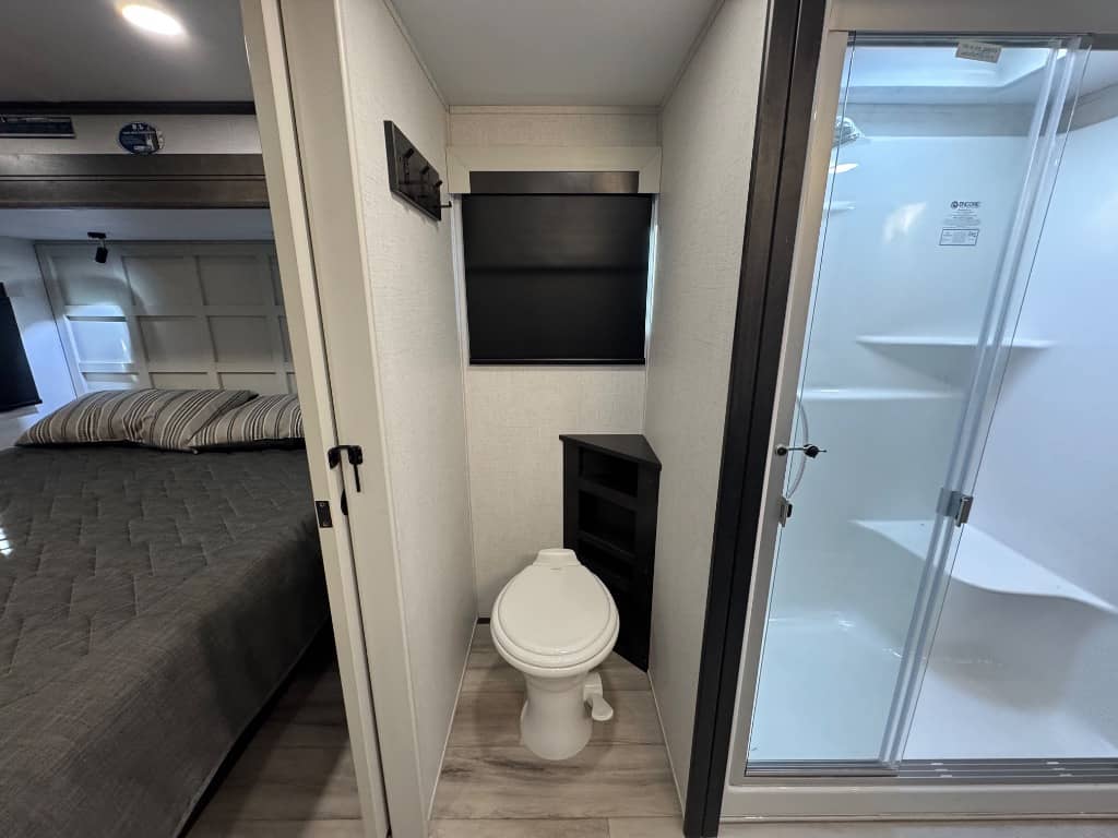 2025 Keystone RV 2025 Keystone RV Alpine - thumbnail 30