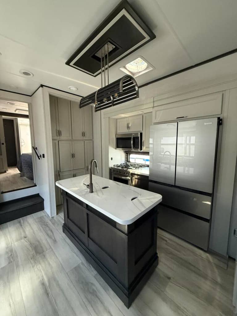 2025 Keystone RV 2025 Keystone RV Alpine - thumbnail 13