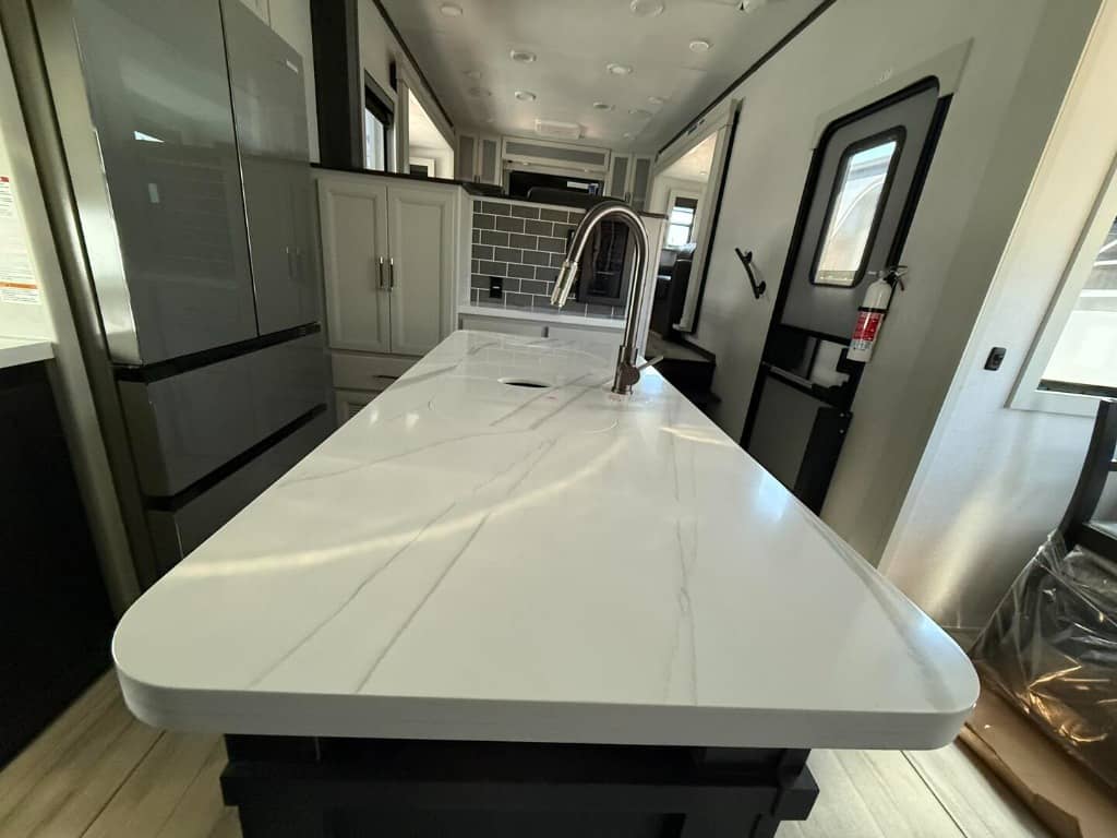 2025 Keystone RV 2025 Keystone RV Alpine - thumbnail 14