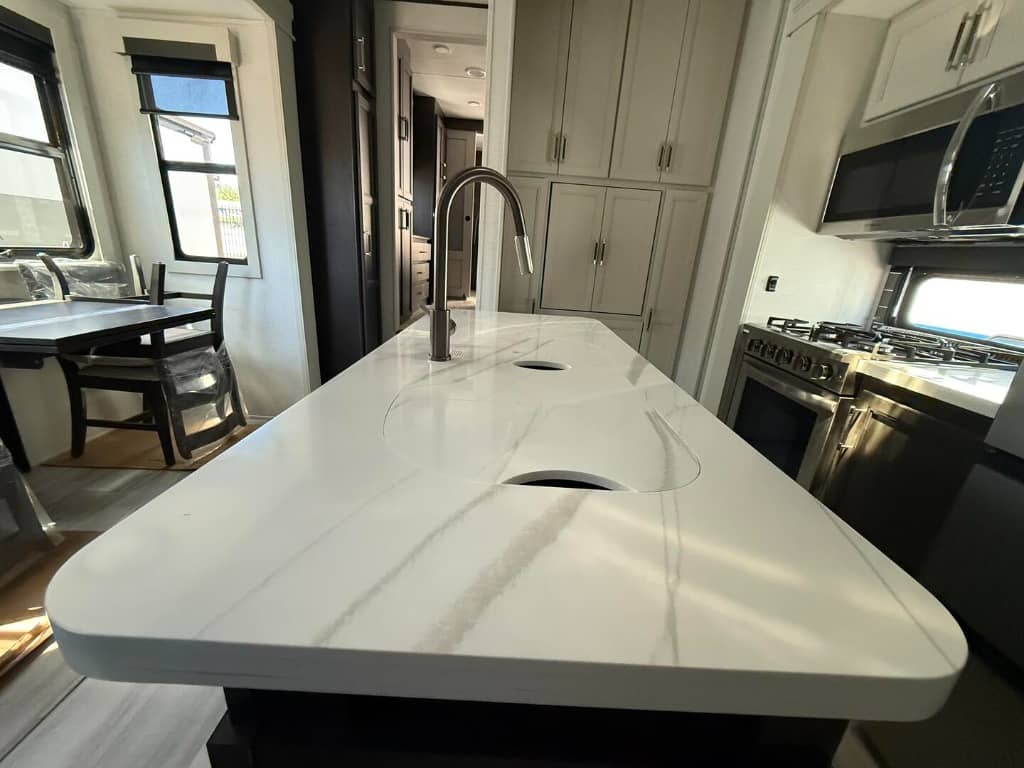 2025 Keystone RV 2025 Keystone RV Alpine - thumbnail 15