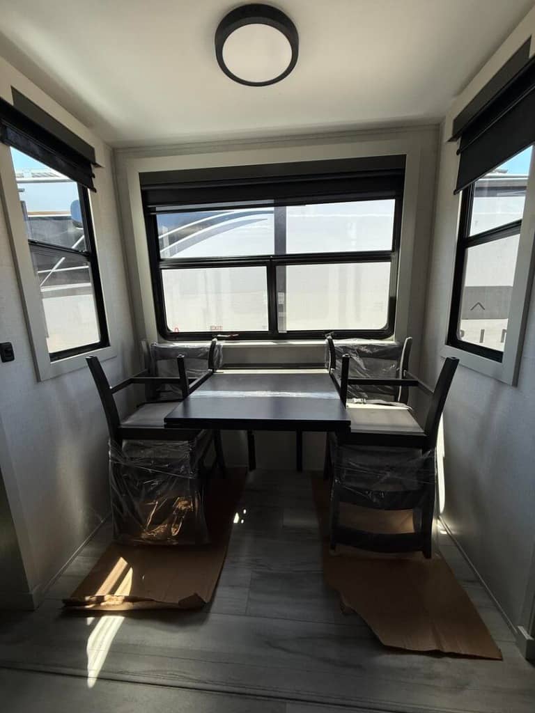 2025 Keystone RV 2025 Keystone RV Alpine - thumbnail 16