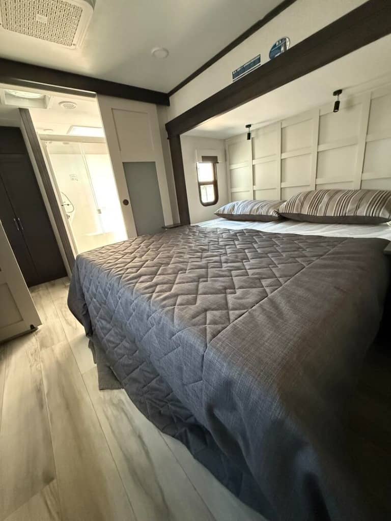 2025 Keystone RV 2025 Keystone RV Alpine - thumbnail 20