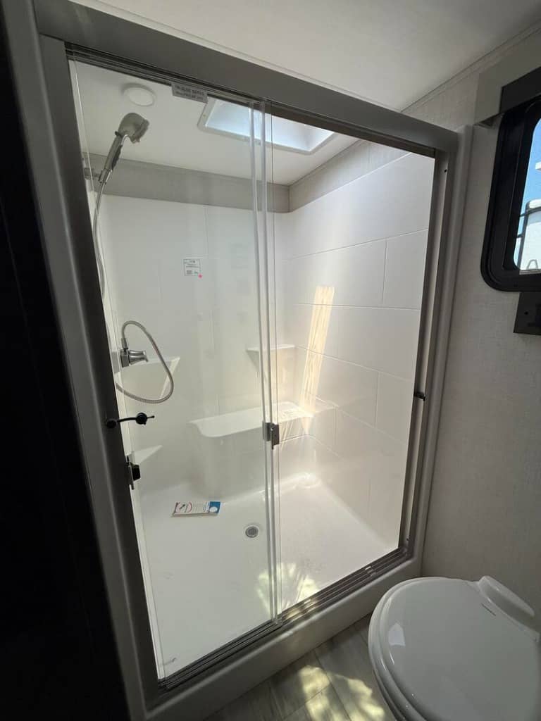 2025 Keystone RV 2025 Keystone RV Alpine - thumbnail 25