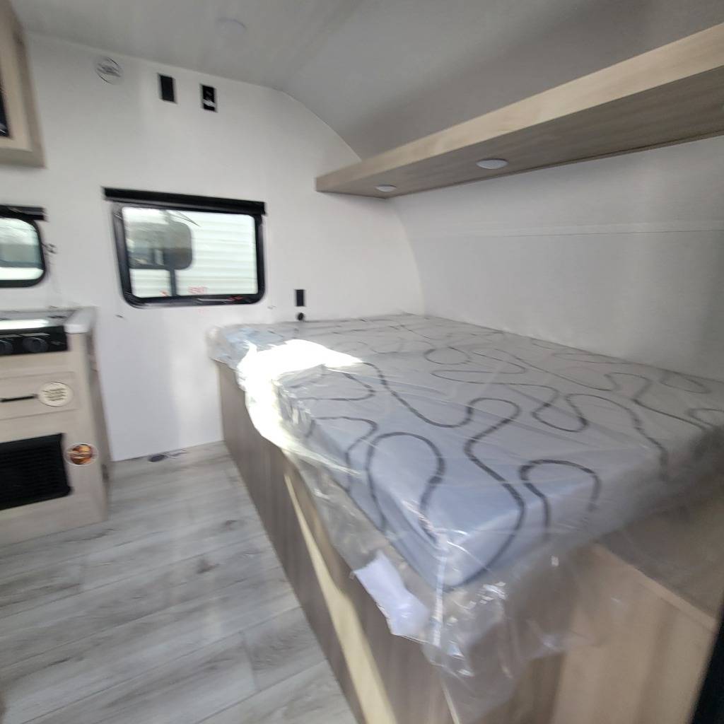 2025 East to West 2025 East to West Della Terra - thumbnail 11