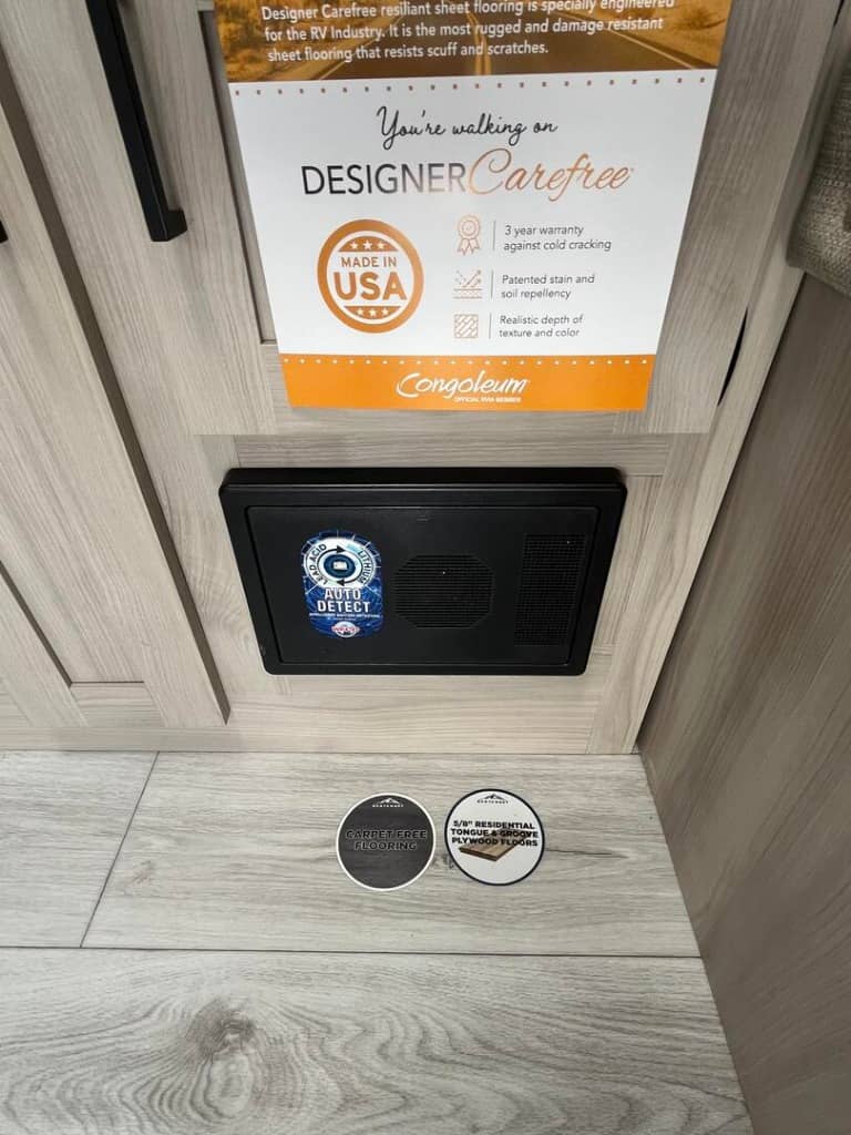 2025 East to West 2025 East to West Della Terra - thumbnail 16